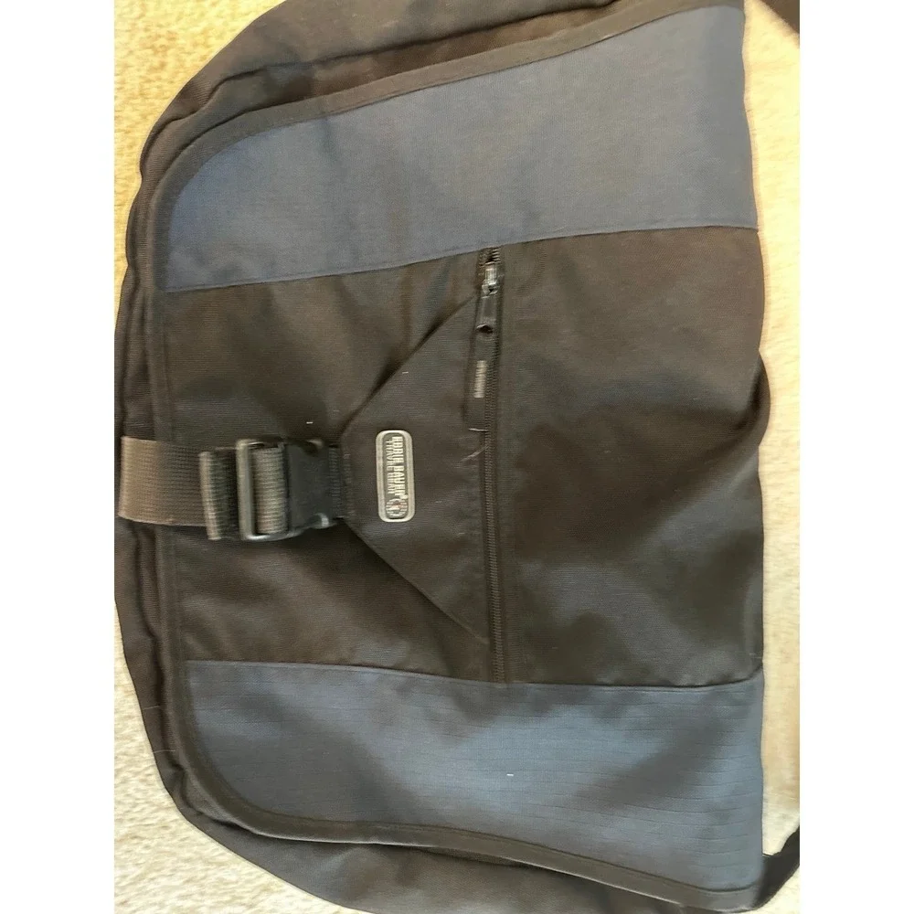 Eddie Bauer Messenger unisex men's women's bag